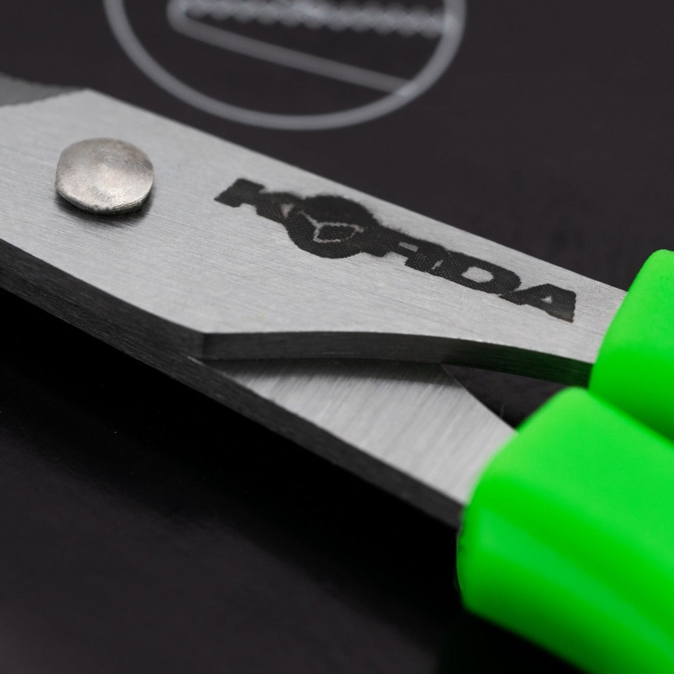 Korda: Razor Blade Scissors