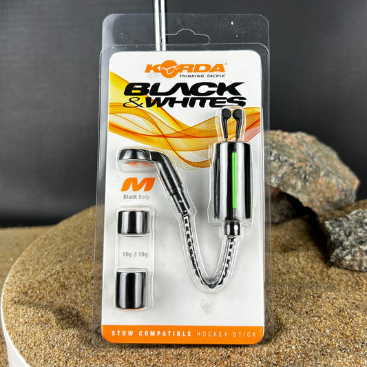 Korda: Black & White, Black, M, Swinger